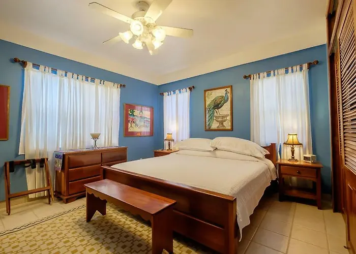 Sunset Beach Aparthotel San Pedro (Ambergris Caye)